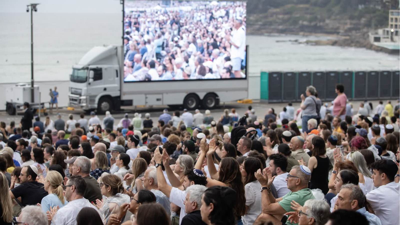 澳大(da)利亞：全國「深思日(ri)」悼念邦迪灘恐怖襲擊受害者